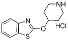 2-(Piperidin-4-yloxy)-benzothiazole hydrochloride Structure,1185319-37-2Structure