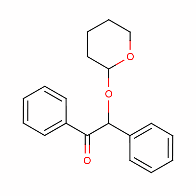 1,2-Diphenyl-2-[(tetrahydro-2h-pyran-2-yl)oxy]ethan-1-one Structure,51706-34-4Structure